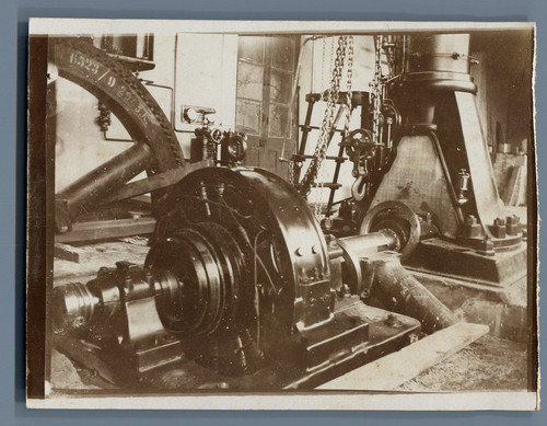 Machine industrielle vers 1900