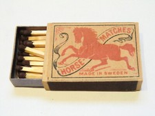 Boite d' Allumettes Suède CHEVAL années 30 Sweden HORSE matchboxe Matches cajas
