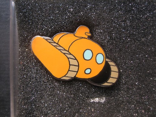 Figurine pin émail - figurine, tank