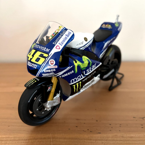Moto miniature yamaha m1 - ,