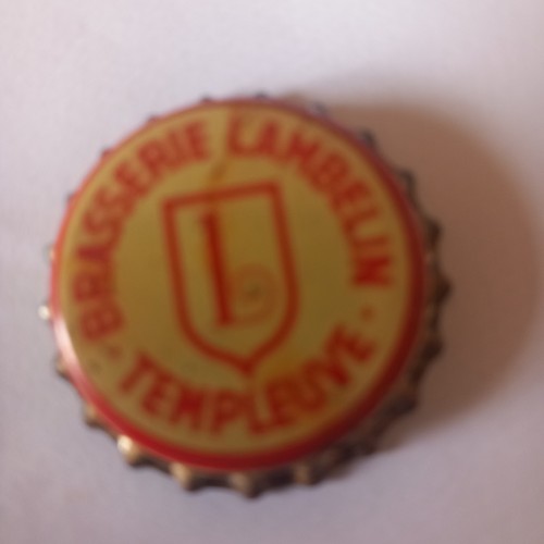 Ancienne capsule bière - , brie