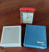 ancien réveil de voyage