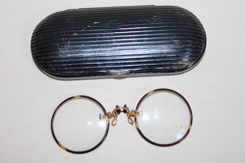 Anciennes lunettes pince nez
