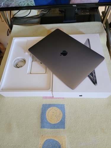 Macbook pro a2338 - macbook, m/r