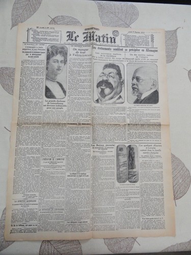 Vieux papiers journal - vieux, le