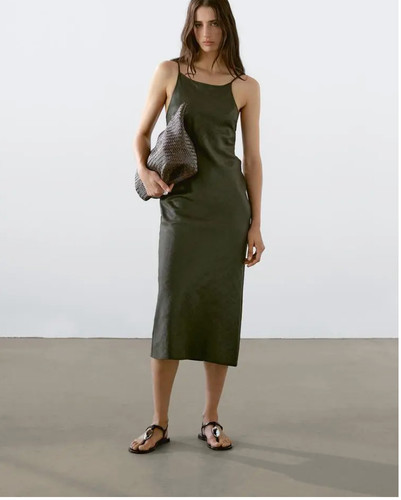 Robe encolure américaine