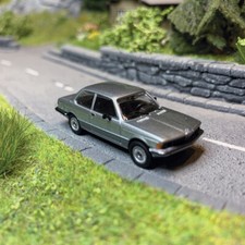 BMW 323i, 1975, Bleu Pâle