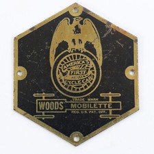 Woods Mobilette Americas First Cycle Car 1913-1917 Automobile Emblem Badge 2.25"