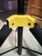 Hercules Stands GS414B PLUS Auto Grip System - Single Guitar Stand