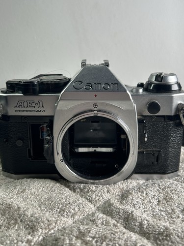 Canon program reflex - ae-1, 35