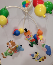 Wind-up Musical Crib Mobile Baby Nursery Circus Balloons Plays Brahms Lullaby