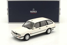 BMW (E30) 325i Touring / Break de 1992 Blanc  au 1/18 de NOREV 183217