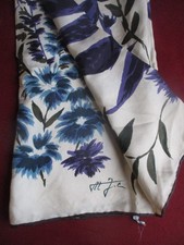 FOULARD CARRE VINTAGE signé /
