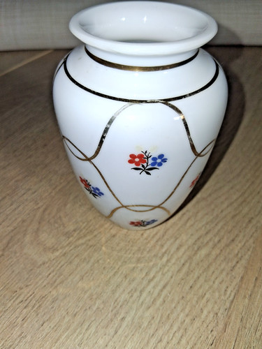 Petit vase opaline blanc - , filet