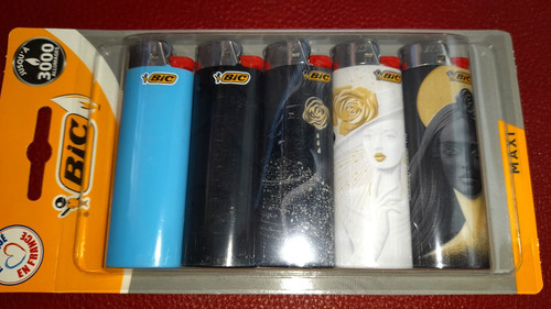 Lot briquets bic maxi j26 - lot,