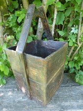 ancien seau / bac carré en