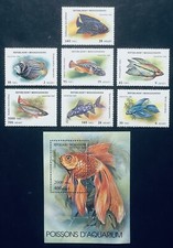 MADAGASCAR AQUARIUM FISH STAMPS S/S + SET OF 7 MNH GOLDFISH CATFISH MARINE LIFE