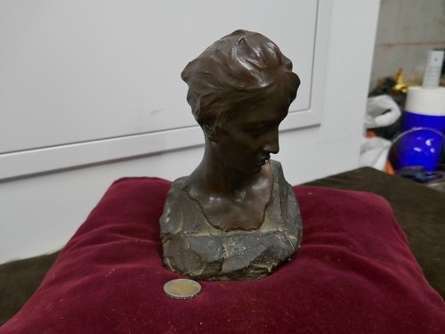 Belle tete bronze soclée - belle,