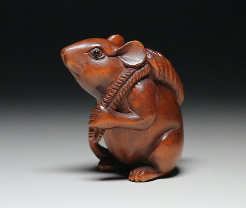 Ancienne souris japonaise