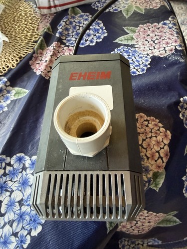 Eheim universal 2400 - 2400, aquarium