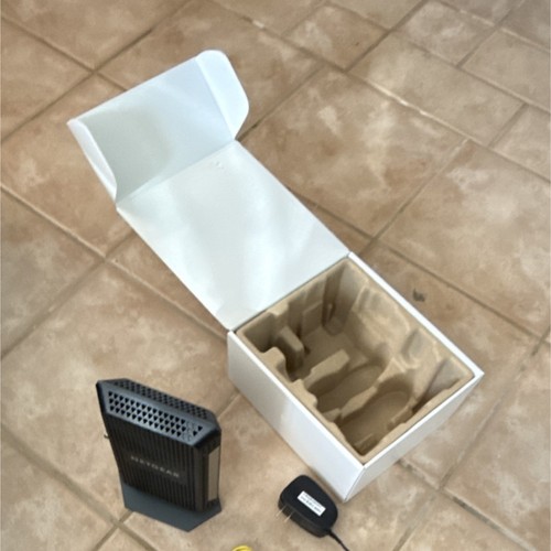 Netgear black cable modem - netgear,