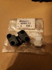 CLIP charnière Capot Avant