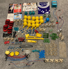 Vintage Capsela 175 Land & Water building sets 280+ pcs motor gear floats wheels