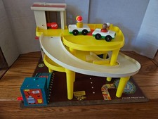 Vintage 1970 Fisher Price #930 Play Family Action Garage