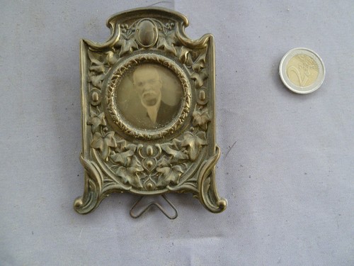 Ancien petit cadre porte photo