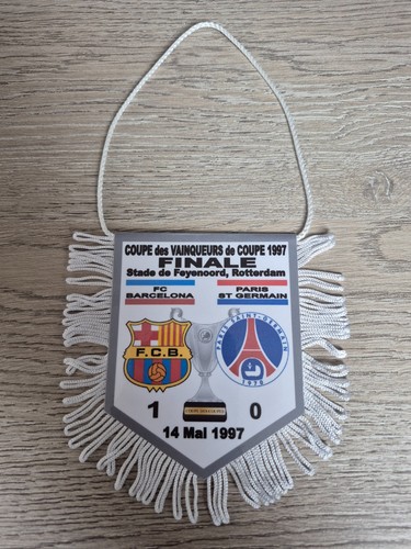 Fanion 9x11cm coupe - 9x11cm, des