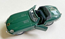 Jaguar Type E Cabriolet 1:38