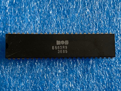 Commodore mos 8563r9 vic chip - mos,