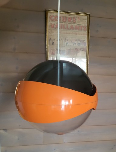 Lustre ufo space age vintage - lustre,