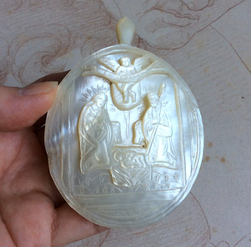 Grand pendentif sainte - pendentif, la