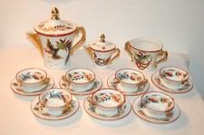 Porcelaine de couleuvre ,les décors de Bagdad par Jack Dalluit service à café