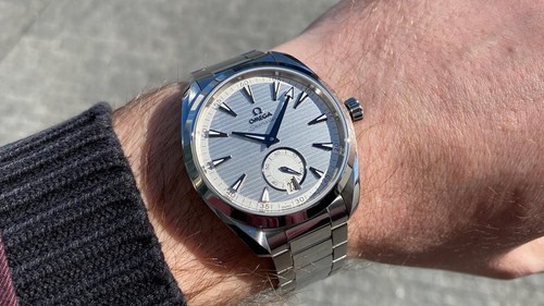 Chronomètre maître axial - chronomètre, co-axial