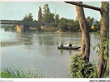 AGQP7-0529-41 - THESEE LA ROMAINE - fishing shot on dear and port