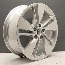 Audi Q2 Argent 18 " Alliage