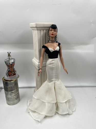 Tonner doll sydney - , 3