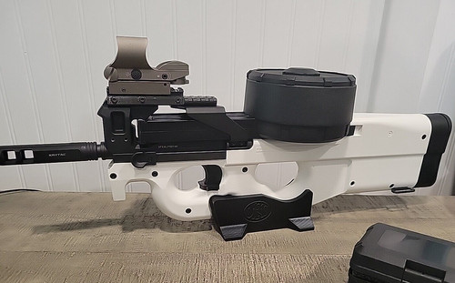 Airsoft p90 rifle display - p90,
