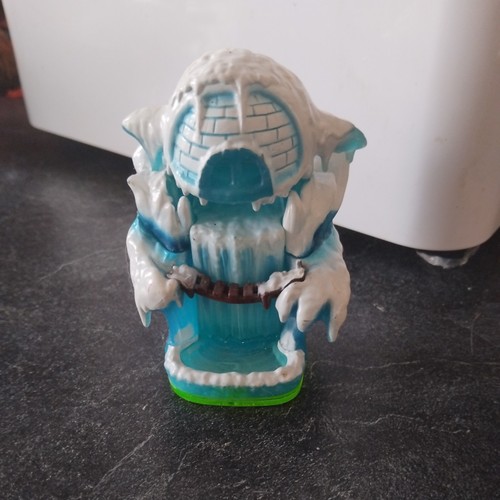 Empire ice figurine - of,