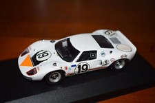 Ford GT40 #19 sebring 1967 GULF 1/43 base IXO