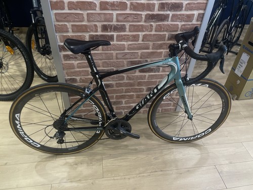 Vélo course giant avail - course,