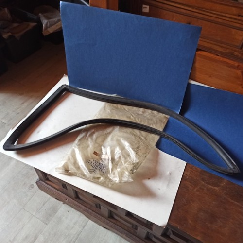 Joint neuf custode droit - custode,