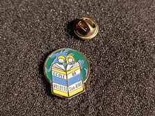 Pin's School of Villotte Sur Aire Globe Student Book School - L21
