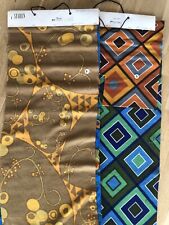 Deux grand échantillon de tissu STARON imprimés sur laine