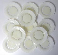 12 petites assiettes Duralex