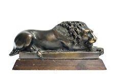 Jolie statue bronze d'un lion
