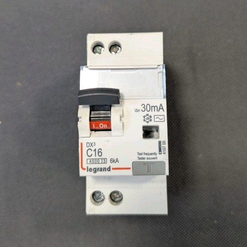 Legrand c16 disjoncteur - legrand,