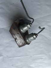 FORD ESCORT MK4 TURBO cabriolet Xr3i BRAKE COMPENSATORS Valves BRACKET